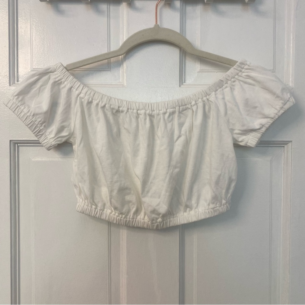 Aritzia Wilfred Havana Off Shoulder Crop Top